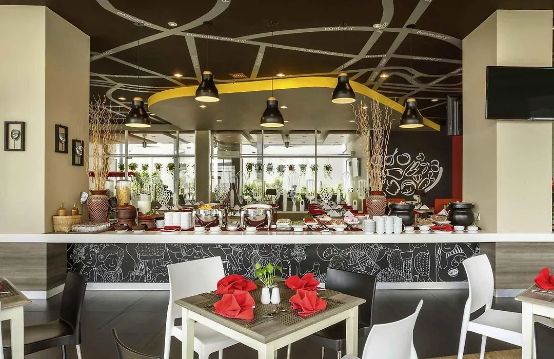 Ibis Surabaya City Center-1
